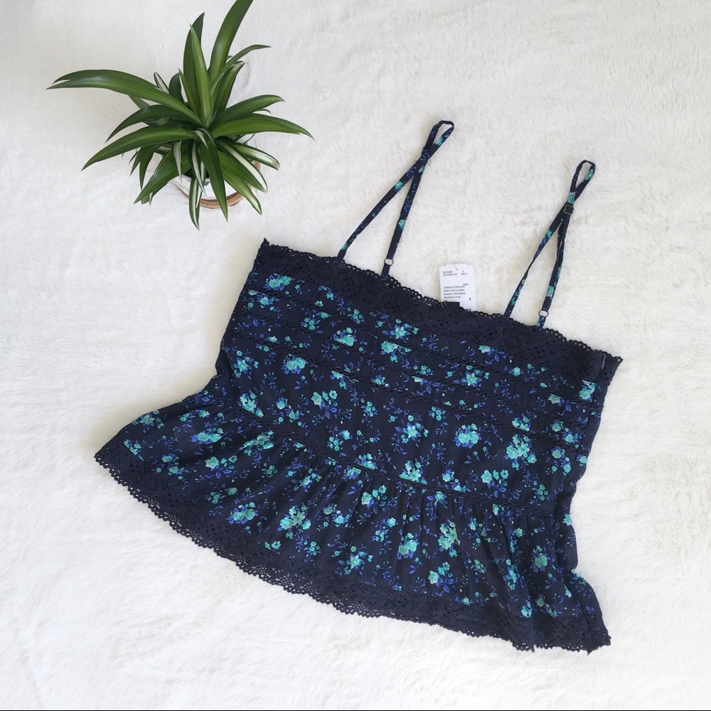 NWT Forever 21 Camisole Woven Floral